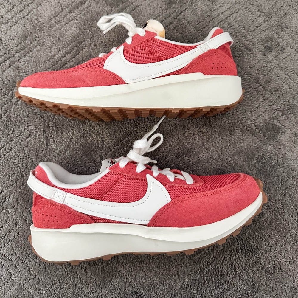 Nike Tennis Shoes